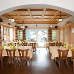 Hotel Pez Regina